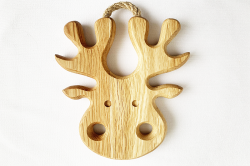 Oak trivet with a moose