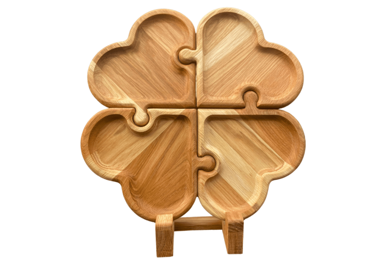 Oak puzzle tray with hearts