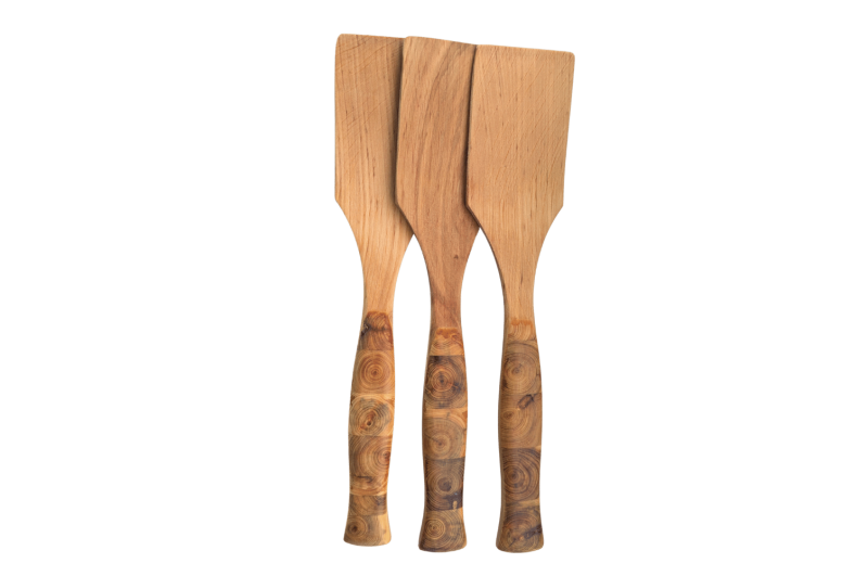 Alder and juniper Spatula